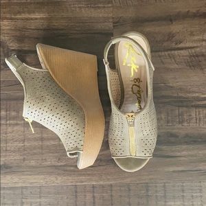 Rock & Candy Taupe Wedges with Zipper